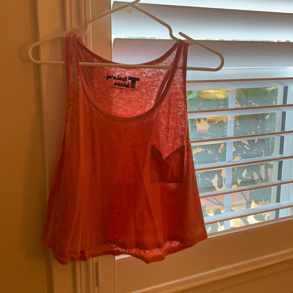 Women’s (slightly) cropped tank